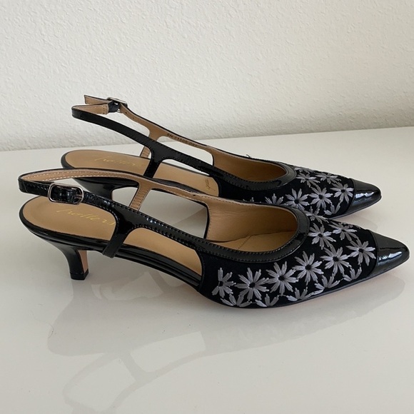 Trotters Kimberly Dress Pump - Picture 2 of 12